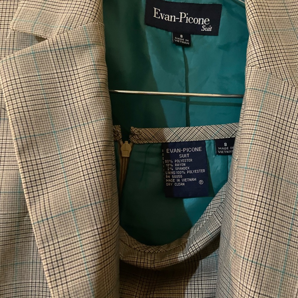 Evan Picone Plaid Suit!